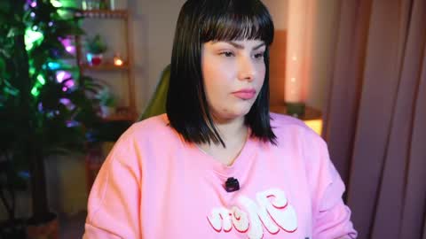 Patricia online show from April 2, 9:12 pm