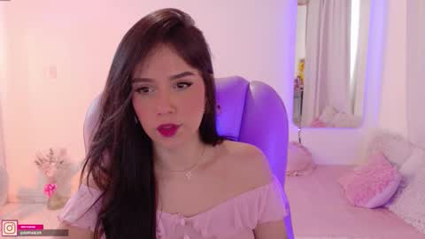 Sofa online show from October 11, 8:22 pm