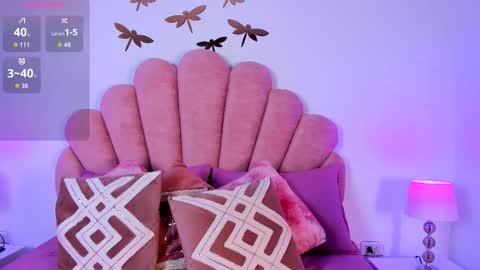 Paula   online show from February 9, 7:05 pm