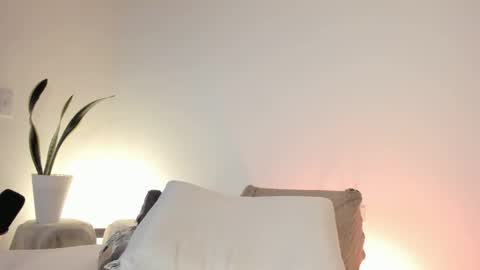 Paula perez - online show from October 2, 3:55 am