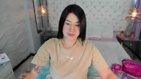 paulinabelen21 online show from September 20, 3:38 am