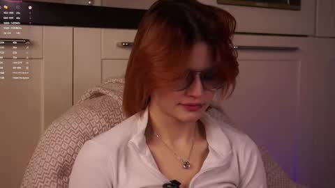 Lily online show from October 3, 1:11 am