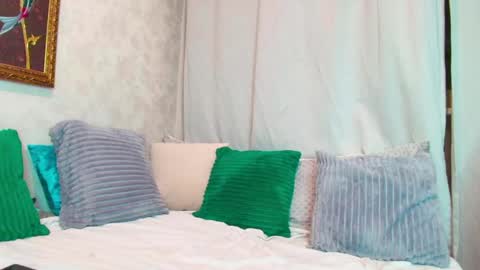 Penny online show from April 14, 1:27 am