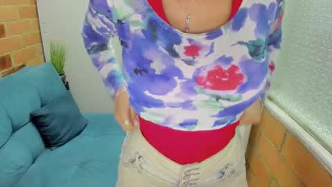 Penelope online show from November 5, 7:30 pm