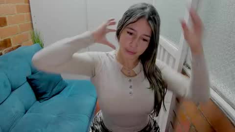 Penelope online show from February 7, 8:13 pm