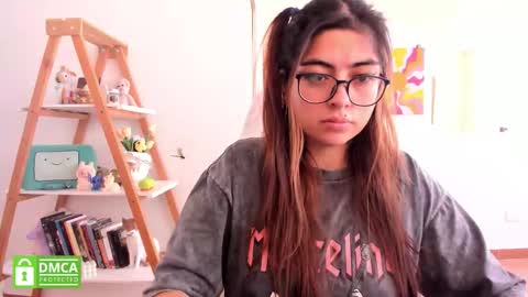 Sarah Ana Banana online show from February 12, 3:58 pm