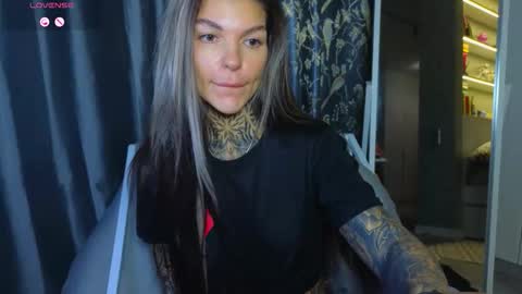 Anna online show from January 17, 11:18 am