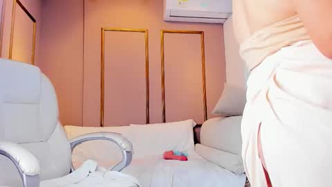 PerlaPreciosa online show from December 5, 5:07 am