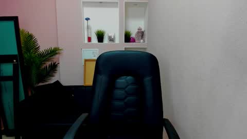 horror flying on the wings of the night.... online show from November 27, 8:34 pm