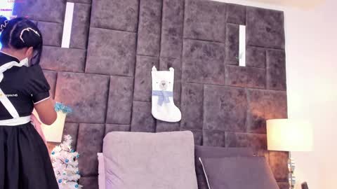 Im Rosse but u can call me Rossie or Rosita . online show from December 17, 10:22 pm