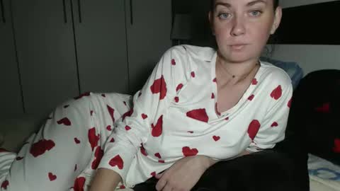 petite_danielle online show from September 20, 7:45 pm