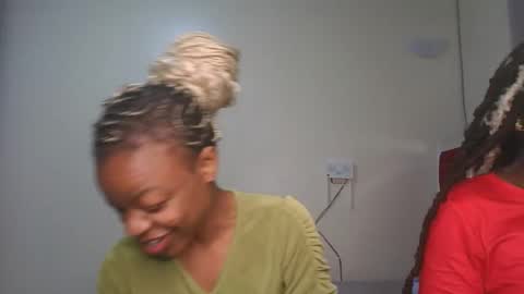 luxe online show from May 6, 2:43 pm