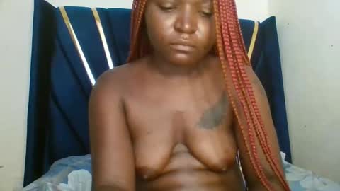 petite_shan online show from March 23, 11:49 am