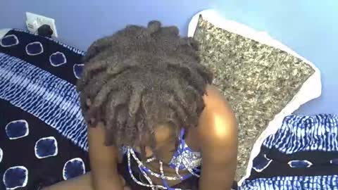 petite_star2 online show from February 18, 8:24 am