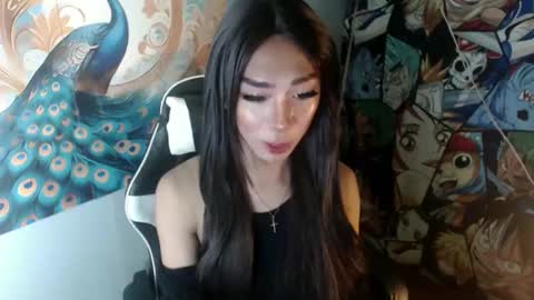 yang yang online show from February 24, 1:32 pm