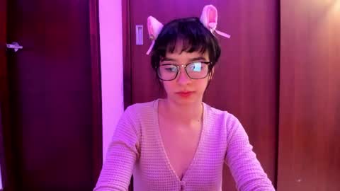 Lunna online show from March 3, 12:45 am