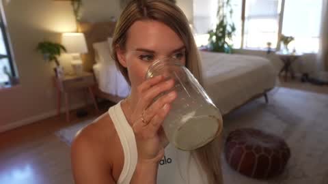 PHOENIX TAYLOR online show from September 17, 1:36 am