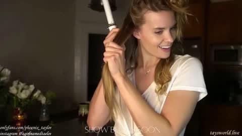 PHOENIX TAYLOR online show from December 25, 2:03 am