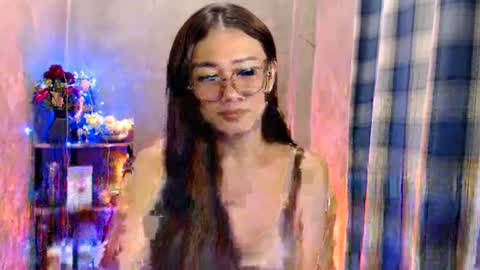 Pia online show from June 16, 1:12 pm