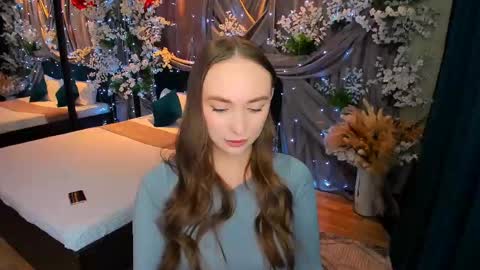 Emelie online show from February 25, 7:16 pm