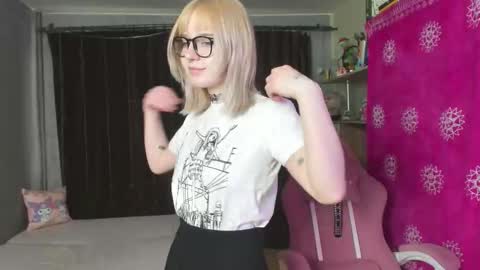 piginnya online show from September 16, 12:13 pm