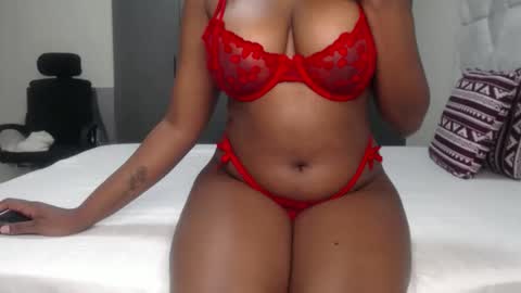 pinkyy online show from May 6, 5:06 pm