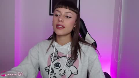 Emily online show from December 19, 10:42 pm