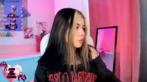 PINKK online show from November 8, 1:16 pm