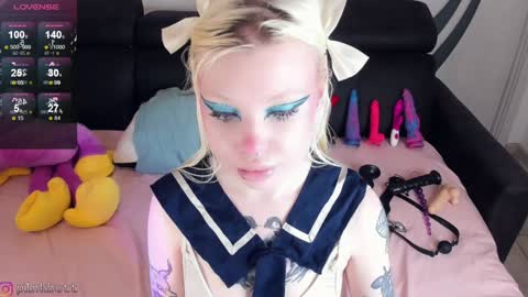 Helen Goat online show from December 19, 6:34 pm