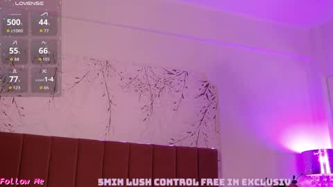 Pinky online show from April 9, 7:30 pm