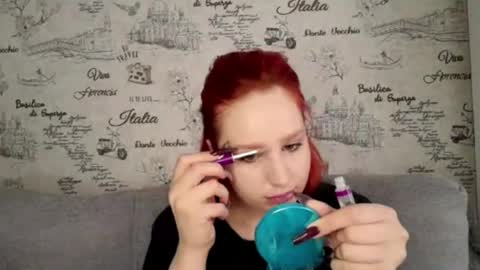 Caroline online show from April 25, 5:10 am