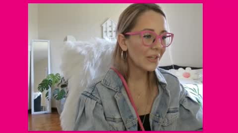 Lynn online show from February 10, 12:08 pm