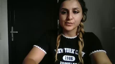 PlayfulNicole online show from June 3, 2:33 pm