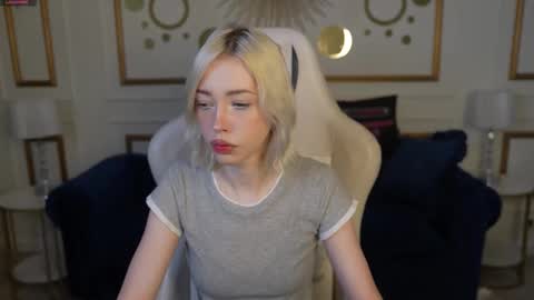 Lana online show from November 28, 11:35 am