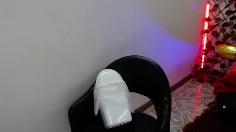 poison_doll2 online show from January 10, 7:18 pm