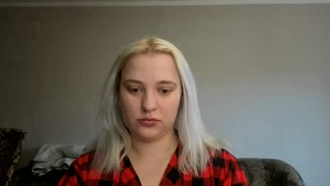 poisondark online show from December 17, 10:52 am