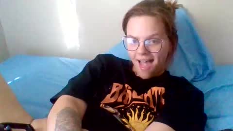 poisonflowers online show from September 15, 10:17 pm