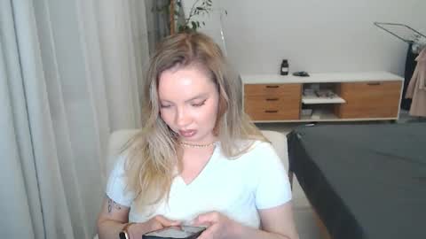PolinaJones online show from May 7, 6:44 pm