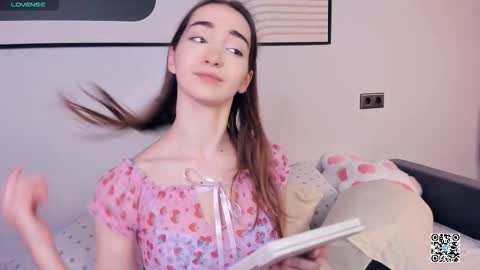 Polly online show from September 18, 7:40 am