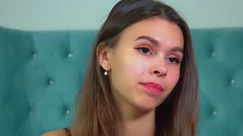 Polly online show from February 7, 7:01 am