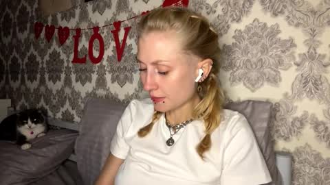  HERES Alice WELCOME EVERYONE LOVENSE DOMI REACT TO YOUR TIPS LETS MAKE A GREAT SHOW TOGETHER  online show from October 14, 4:20 pm