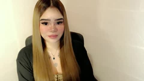 MAXXINE online show from March 9, 7:55 am