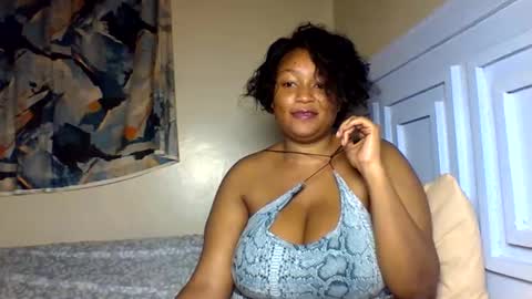 Prettie diva online show from May 14, 11:32 pm