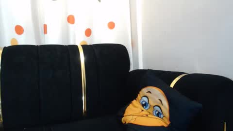 Annah online show from January 11, 7:19 pm