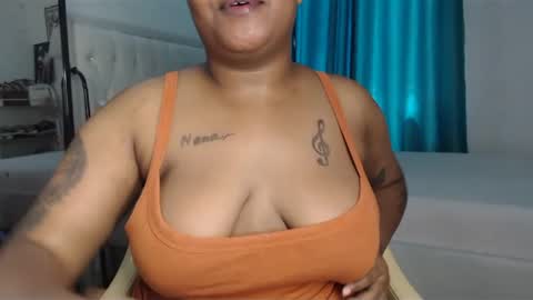 Annah online show from March 11, 11:01 am