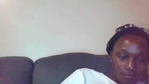 Karol online show from April 24, 6:33 pm