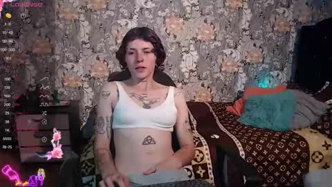 pretty_cristal22 online show from April 15, 2:12 am