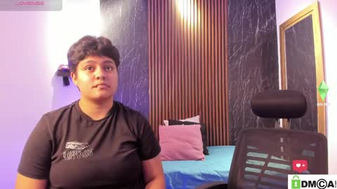 pretty_honey22 online show from June 2, 8:32 pm