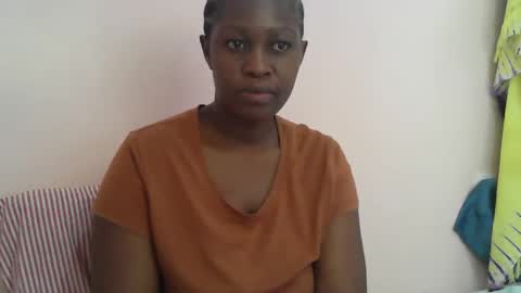 pretty_kylah online show from October 6, 8:31 am