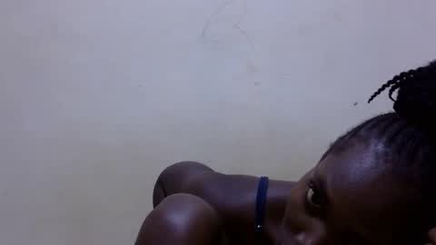 pretty_leila1 online show from March 14, 9:27 pm